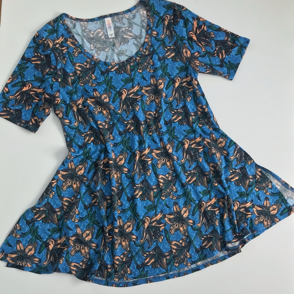 LuLaRoe Perfect T
